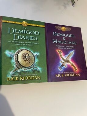 Rick Riordan The Demigod Diaries & Demigods & Magicians - Green & Purple Covers